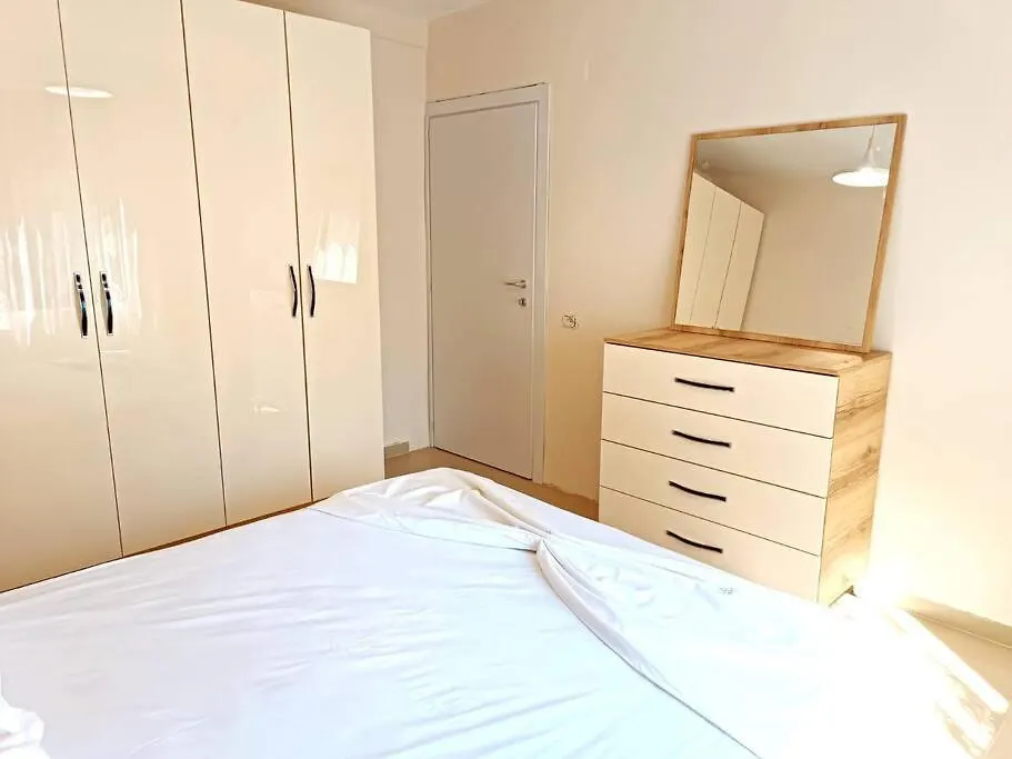 Ovi Home 2 location